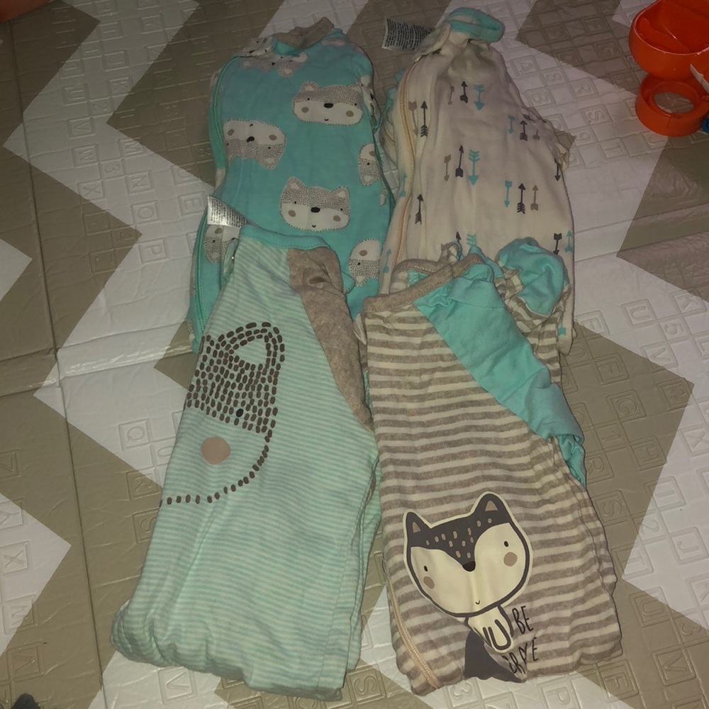 4 baby sleepers